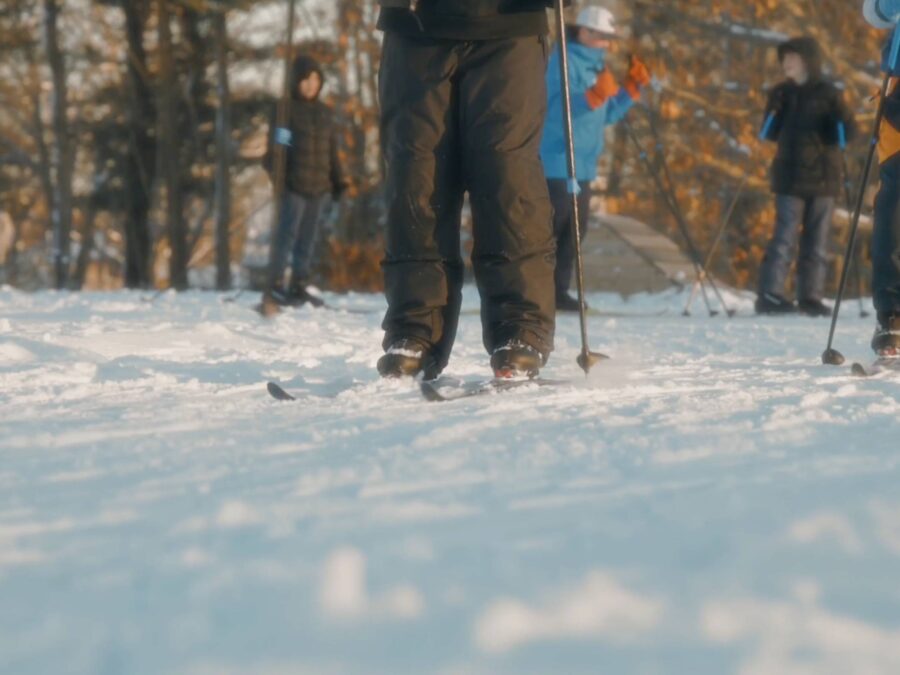 D24 Outdoor Fund Skiing feet