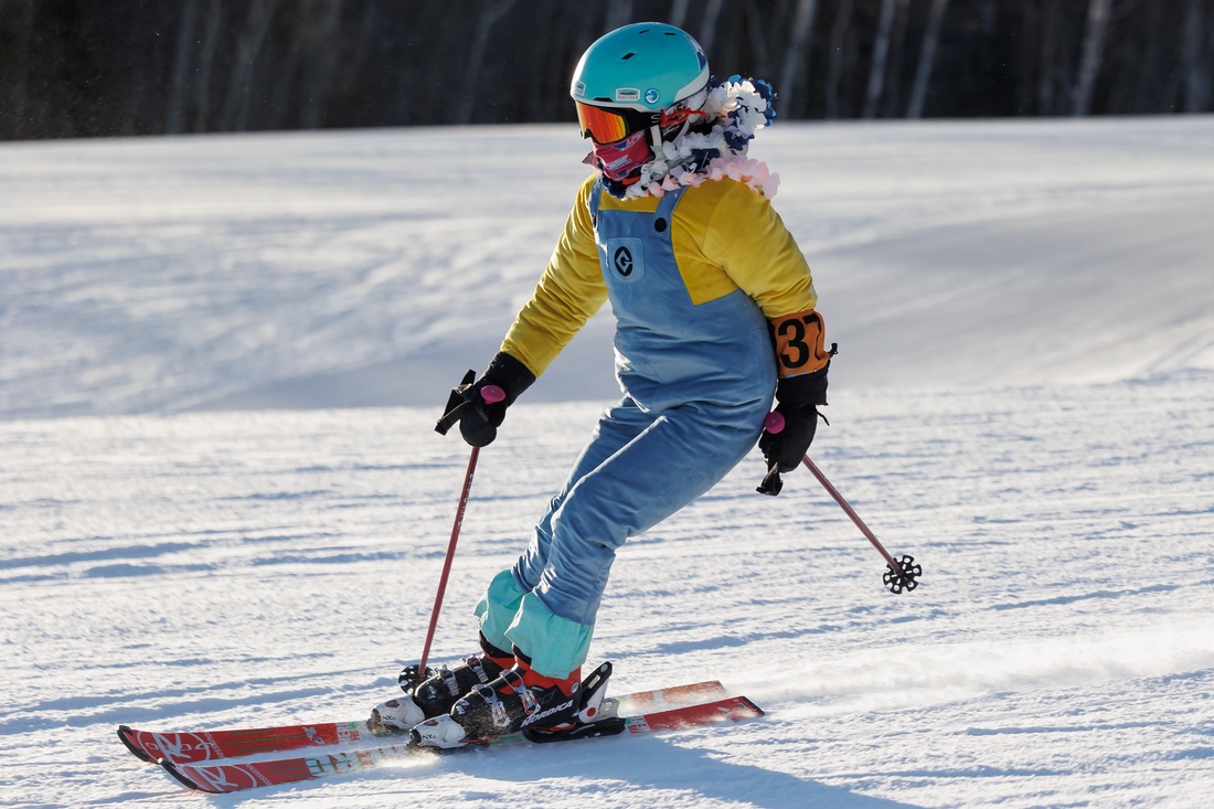 CAMZ0364 Downhill 24 2026 SDP Photo