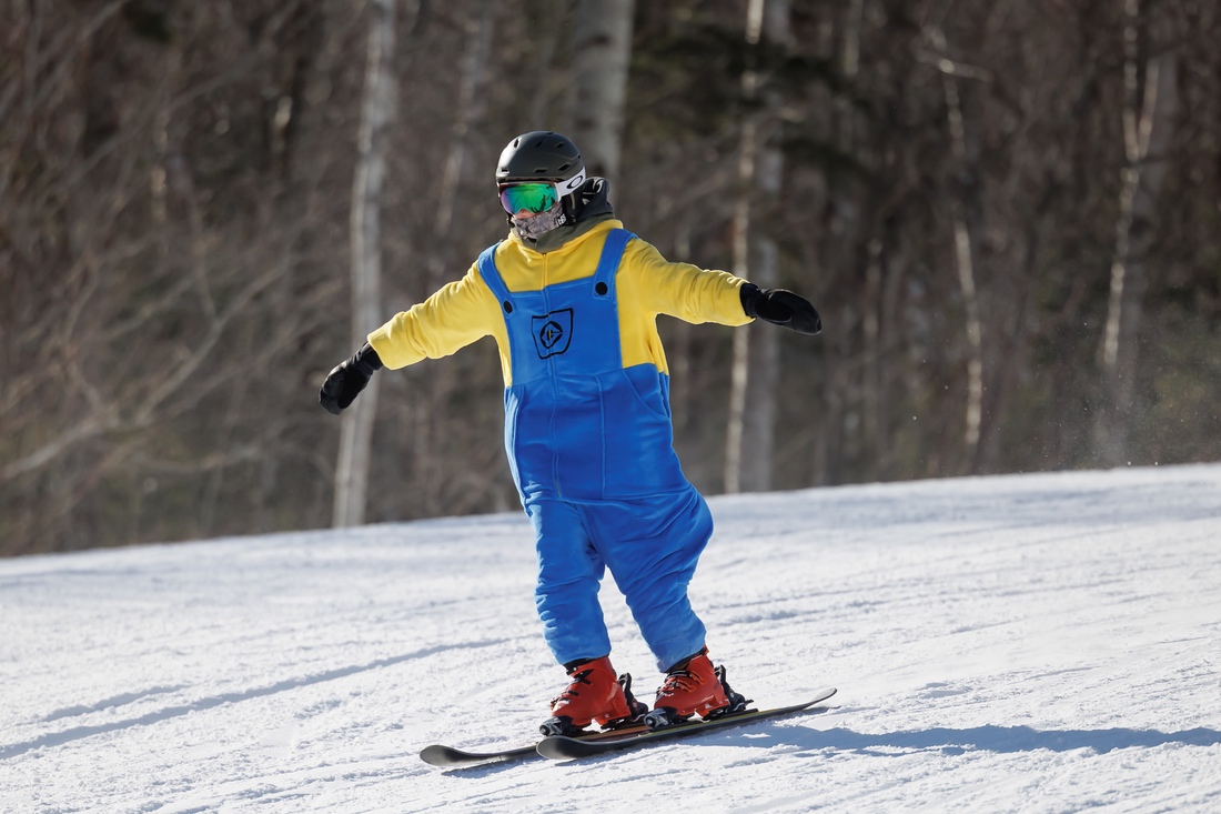 CAMZ0840 Downhill 24 2026 SDP Photo